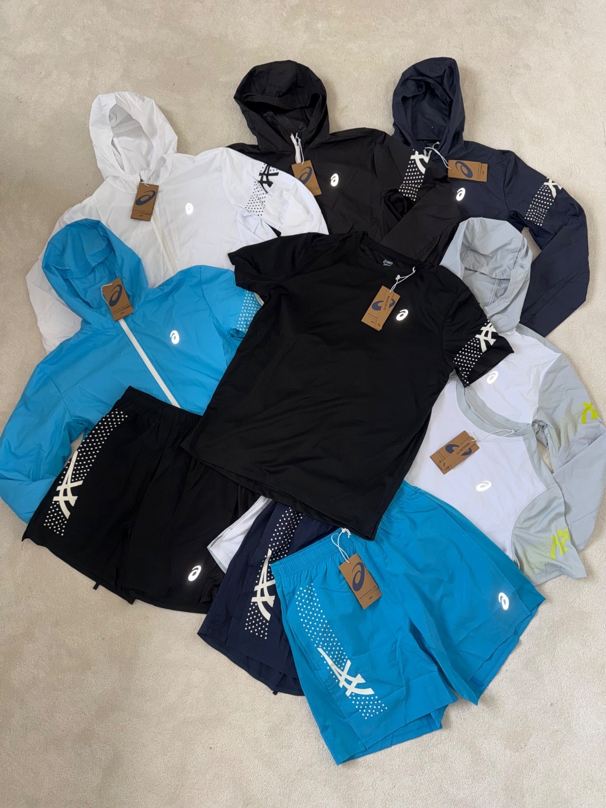 ASICS Icon Set Corsa Uomo 3 Pezzi Giacca T-Shirt Pantaloncini Palestra Allenamento Nuovo con etichette