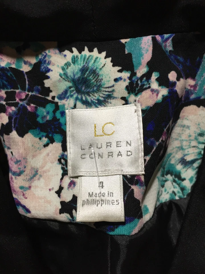 Blazer LC Lauren Conrad para mujer 4 bolsillos florales azul marino manga larga cuello en V Foto 3 de 4