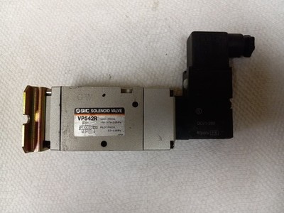 SMC Solenoid Valve VP542R 3 Port Pilot Operated Poppet Type Pneumatic Valve