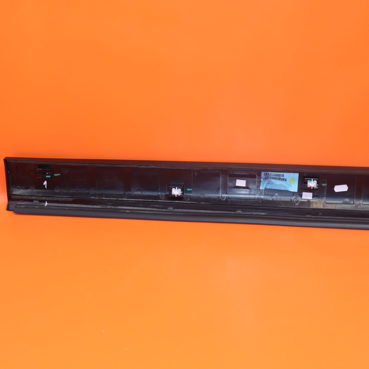 ROLLS ROYCE CULLINAN DOOR MOLDING RIGHT FRONT 2021 2022 2023 51137448586