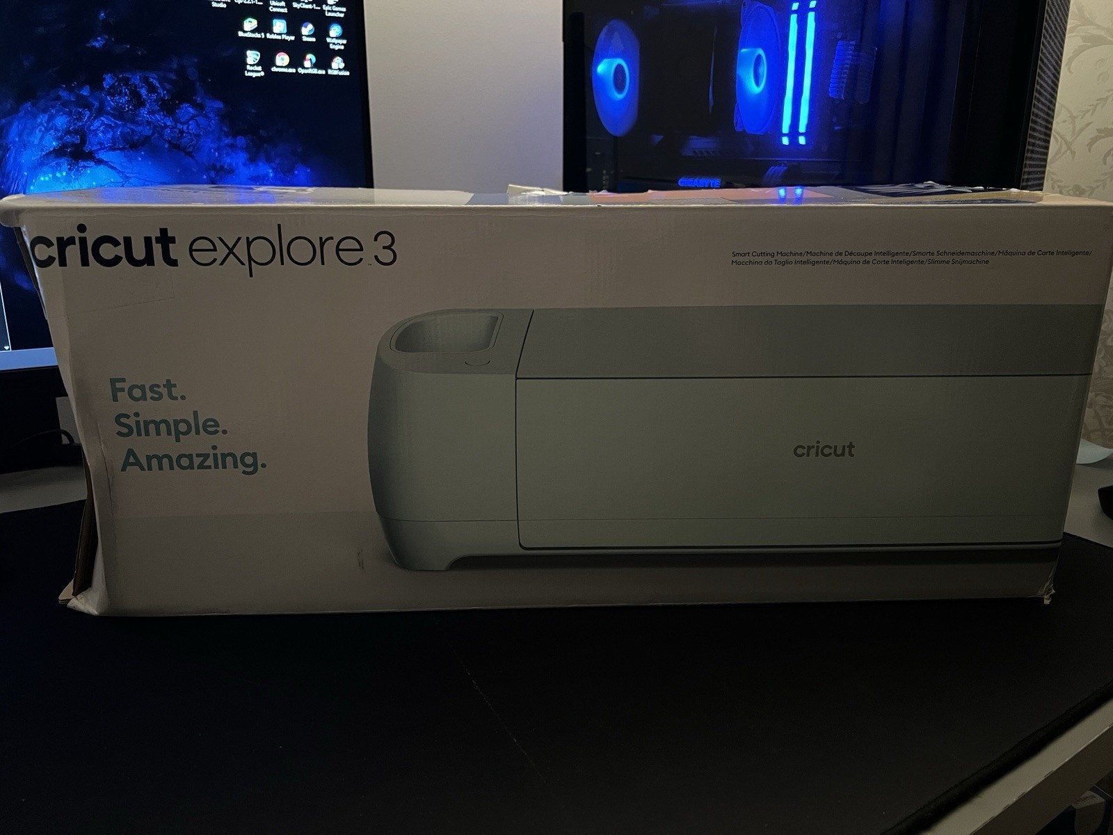 Cricut Explore 3 Cutting Machine mint green(READ DESCRIPTION)