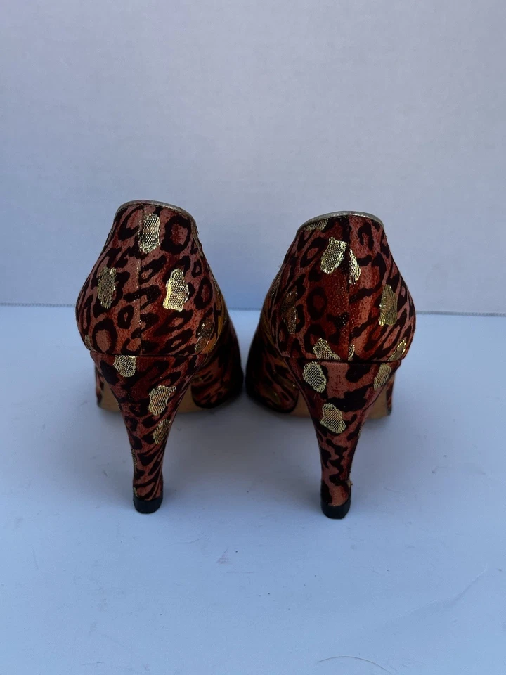 Zapatos de salón Escada vintage con estampado de leopardo talla 6 Foto 3 de 4