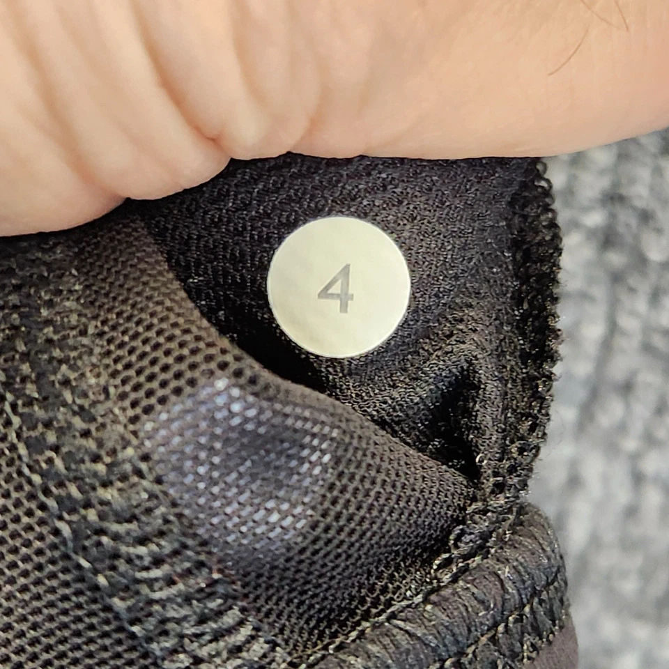 Lululemon Sports Bra Size 4 Pump It Up Black And Violet Striped Yoga Running Gym - Image 4 of 4