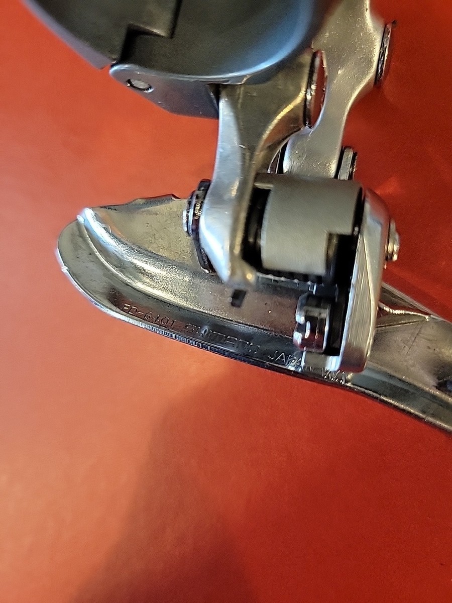 Dérailleur Avant Shimano 600 FD-6401 Tri Couleur - Vintage Course - Pince 28,6 Mm
