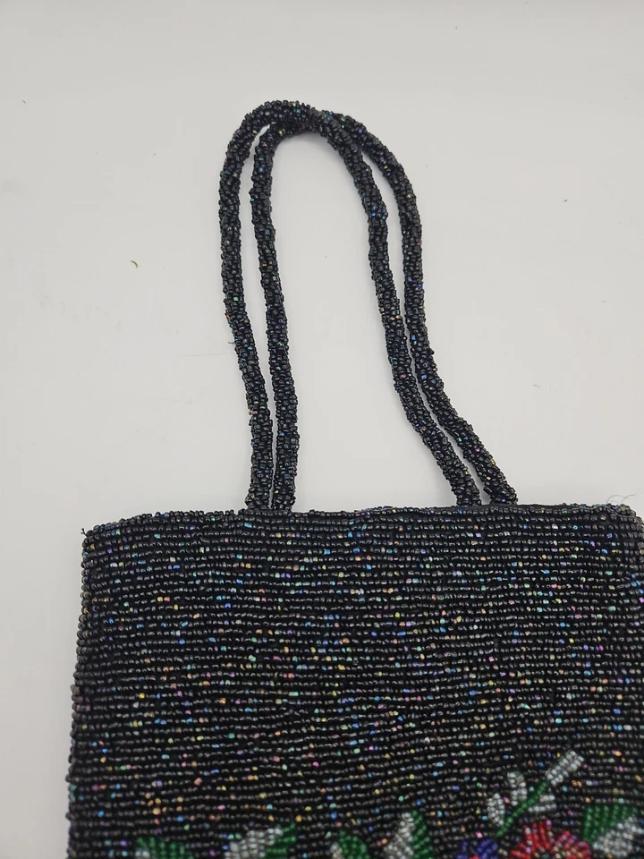 Lindo Bolso de Mano Pequeño Negro con Cuentas Cartera con Diseño Floral y Flecos con Cuentas 8"x7" Foto 4 de 4