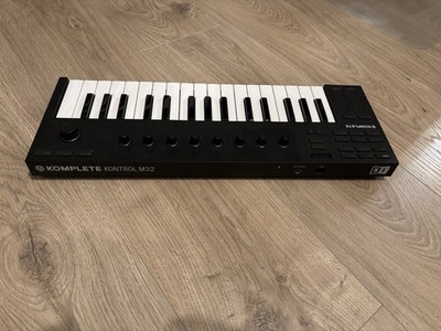 Native Instruments Komplete Kontrol M32 MIDI Keyboard-Controller 32 Tasten