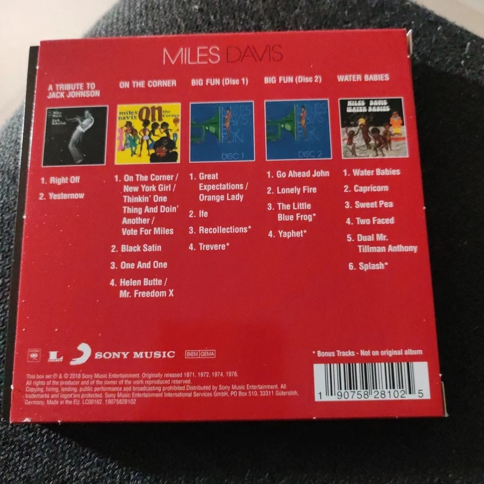 Miles Davis Original 5 CD Álbum Set REBAJADO - Imagen 2 de 2