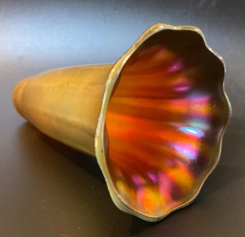 ANTIQUE LAMP LILY SHADE AURENE IRIDESCENT TIFFANY QUEZAL STUEBEN ERA NICE