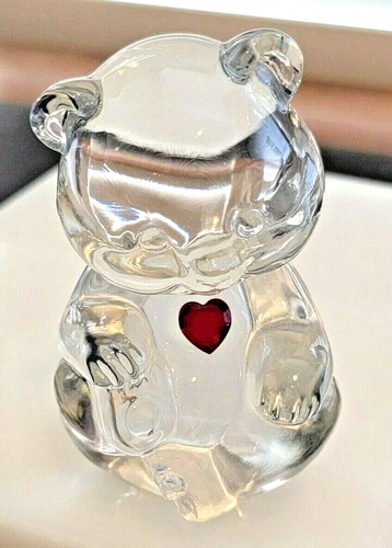 Fenton Clear Glass Bear with Red Heart Figurine Paperweight Valentine July Mint