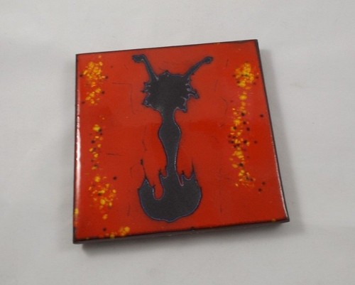 Keramik Kunst Fliese - Teufel Mädchen mit roter & schwarzer Glasur - 6" x 6" Quadrat - Neu aus altem Lagerbestand - Bild 1 von 6