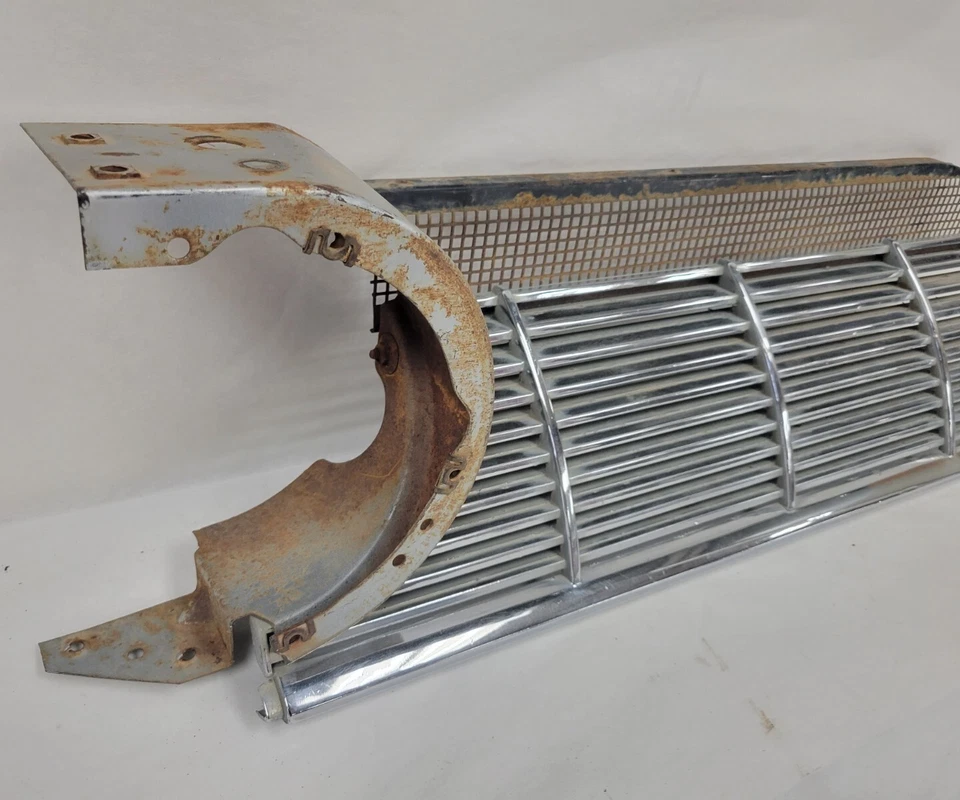 1961 Pontiac Bonnevile Catalina Ventura Rt передняя решетка OEM GM - Изображение 3 из 4