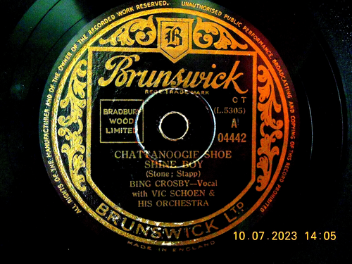 Bing Crosby 78rpm records, Titles Showi as showing. 5 Brunswick, 1 Columbia - Picture 6 of 8