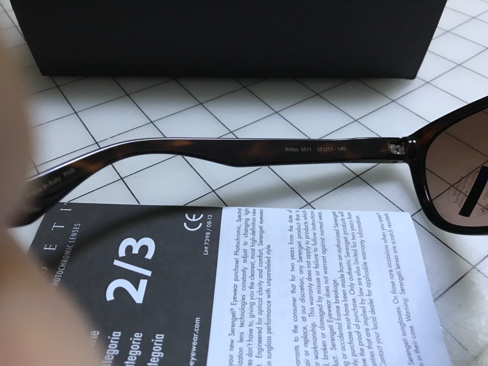 Serengeti Anteo 8669 Satin Tortoise/Satin Black Polarized Drivers Sunglasses