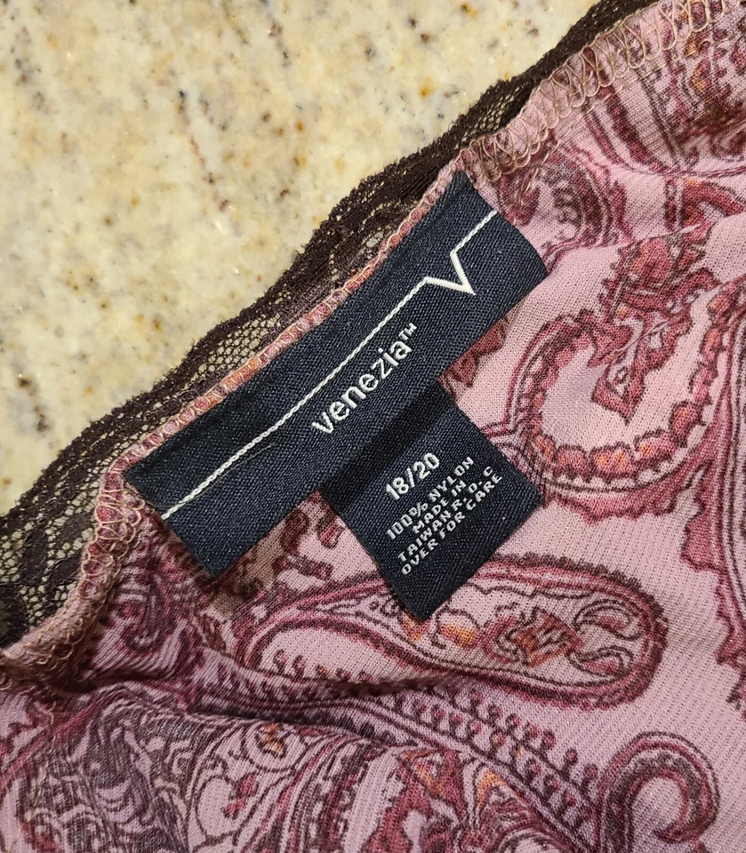 Lot of 3 Size 18/20 2 Nighties & 1 Layered Cami JMS Venezia Cacique Lace - Image 3 of 4