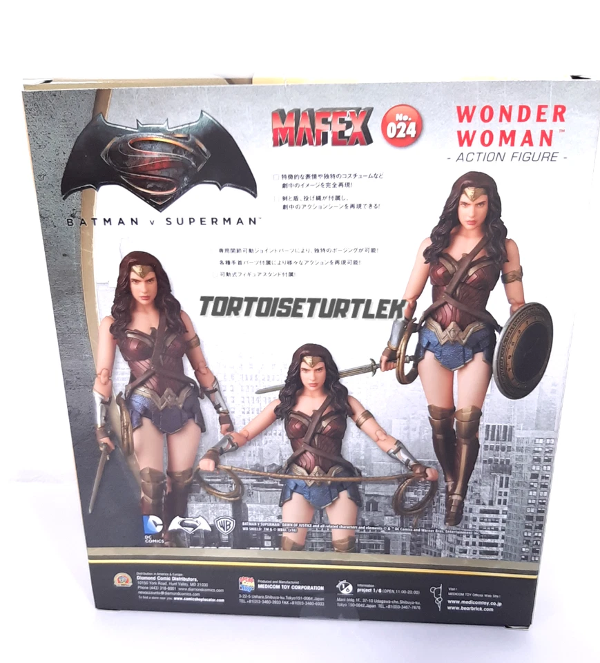 MAFEX 024 Wonder Woman Batman vs Superman Dawn of Justice Action Figure DC - Image 4 of 4