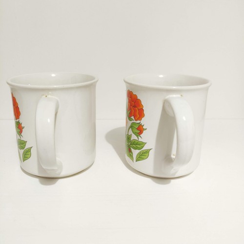 Vintage 70s Floral Ceramic Tea Coffee Cup Nasturtium Orange Flowers & Butterfly - Picture 7 of 12