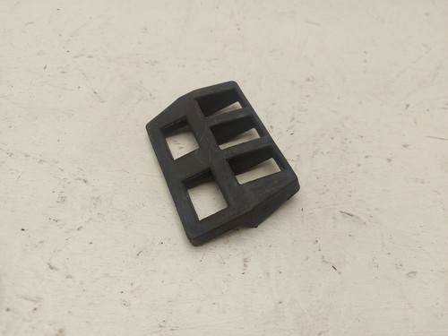 2015 Triumph Speed Triple 1050 Relay Moulding Brace Rubber Holder - Picture 4 of 5