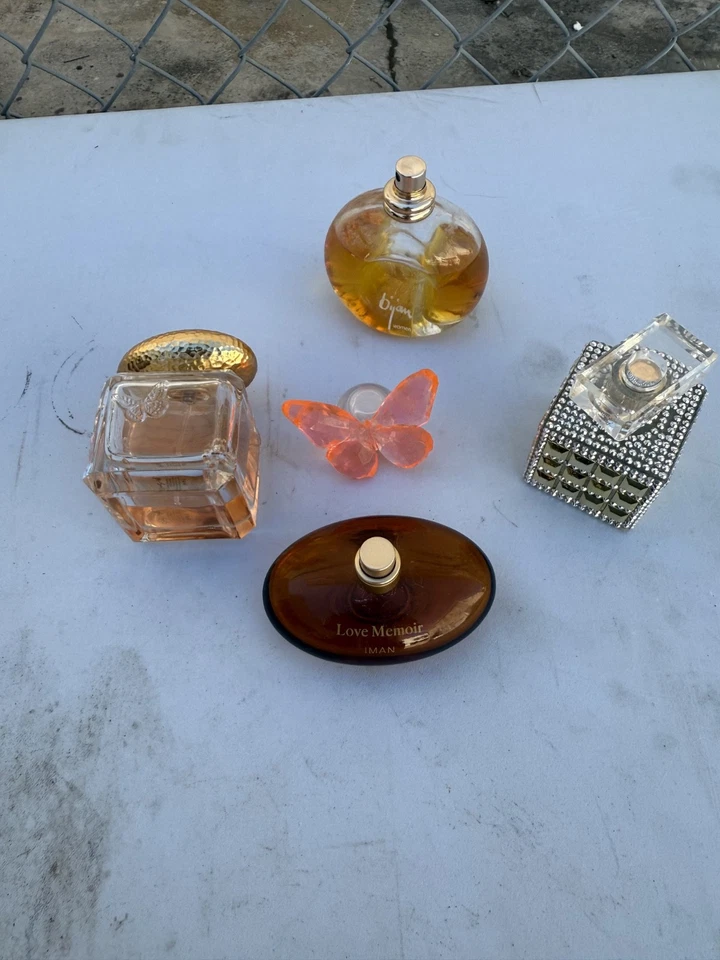 Lot Of 5 Vintage Perfume Bottles x17 - Image 2 of 4