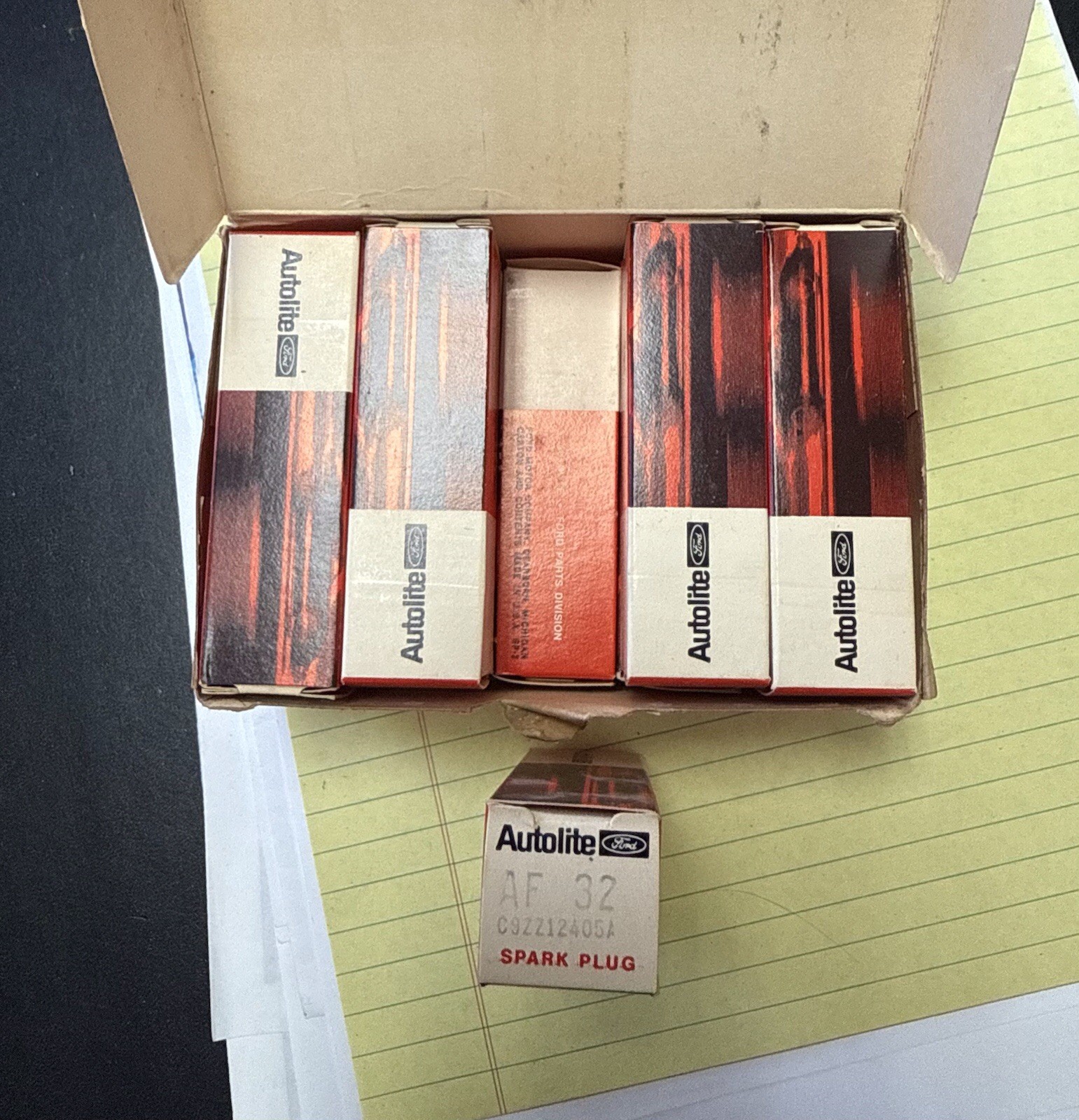 NOS Autolite-Ford AF-32 spark plugs Original for 1969-70 Boss 429 Mustangs NIB