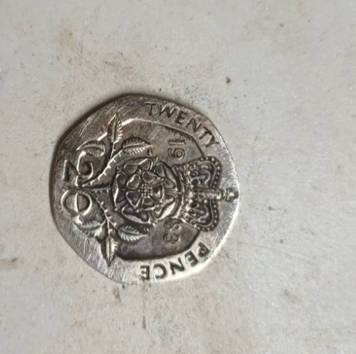 1983 20 Pence Queen Elizabeth II Great Britain Circulated Coin Rare Limited - Image 2 of 4