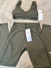 Women s Green 2-Piece Activewear Set Bra Leggings Size S Stretch