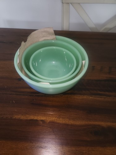 Vintage Fire King Rolled Rim Mixing Bowls Set Of 3 -7",6", 5"