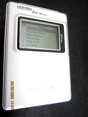 Silver Creative Nomad Jukebox  Zen Xtra  30 GB Digital Media Player