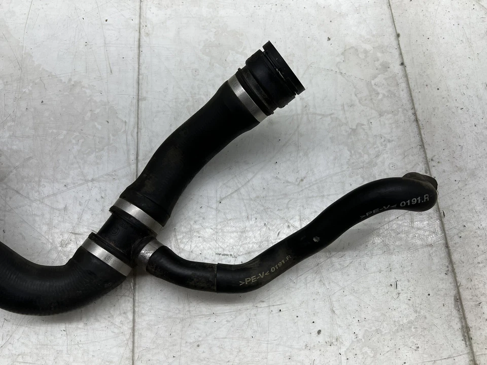 Manguera de refrigeración inferior derecha BMW 428i F33 F32 2014-2016 OEM 2,0 L Foto 3 de 4