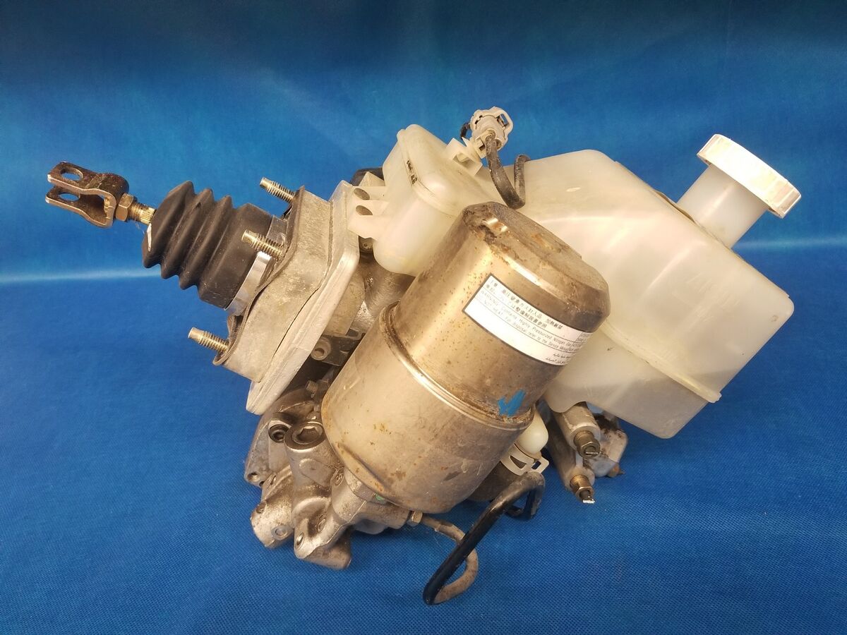 03-05 MONTERO LIMITED ABS PUMP BRAKE MASTER MODULE BOOSTER 03-05 MONTERO LIMITED ABS PUMP BRAKE MASTER MODULE BOOSTER