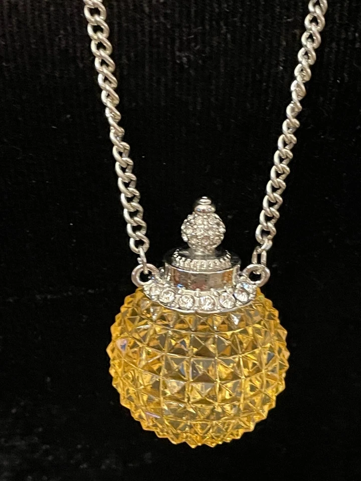 Vintage Lana Silver Tone Amber Acrylic Faceted Cut Mystical Potion Ball Necklace - Image 2 of 4