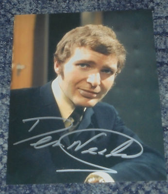 DERREN NESBITT - WHERE EAGLES WAGE /CORONATION STREET - 10x8 FOTO SIGNIERT (9)
