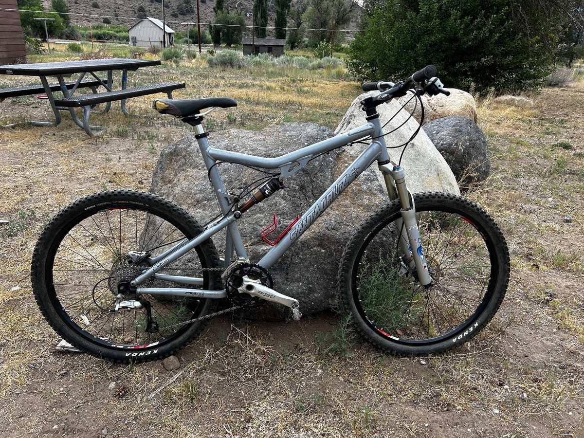 Santa Cruz Blur XC V1 Mountain Bike - Size Xtra Large - 26