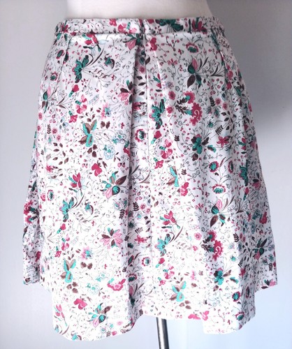 SALE! Gap White Floral Pleated Cotton Stretch Skirt W/ Pockets Size 6 - Picture 3 of 5