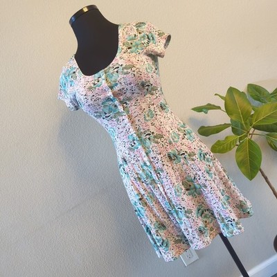 Alice Dasing Inc Vintage Ribbed Ditsy Floral 80s 90s Fit Flare Cap Sleeve Sz LG