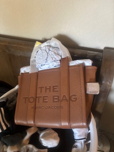 marc jacobs tote bag medium size