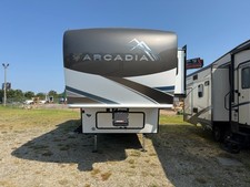 2024 Keystone Arcadia FW 3260RL
