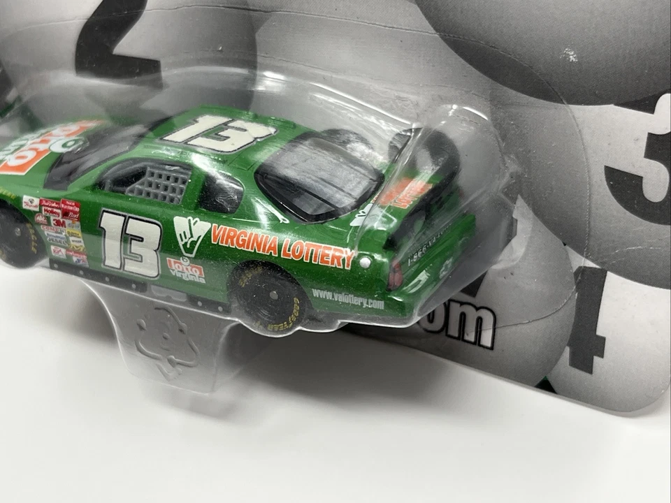 RARO Racing Champions Lotto Virginia Promo Hermie Sadler 1:64 Diecast NASCAR Foto 3 de 4