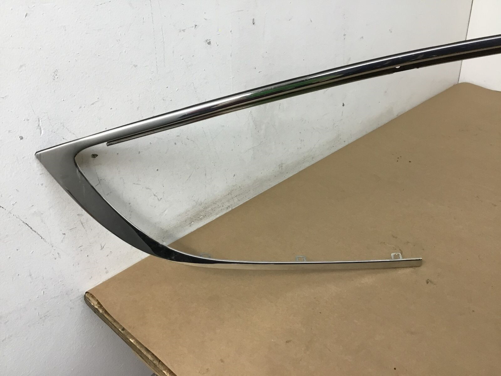 Aston Martin DB9 GT 2016 Right Passenger Roof Molding Finisher Trim 13-16 |:Y