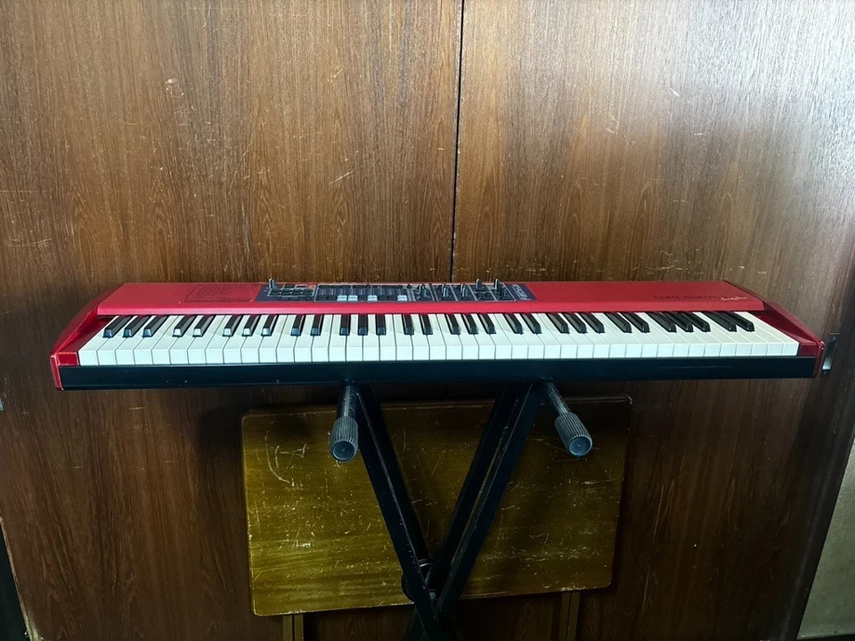 Piano eléctrico electromecánico virtual Nord Electro 2 73 Foto 4 de 4