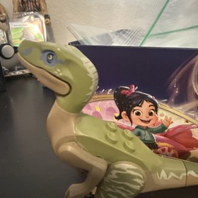 LEGO Jurassic World velociraptor 