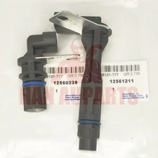SET OF 2 12561211 Camshaft/12560228 Crankshaft Position Sensor For GMC 5.3L 6.0L