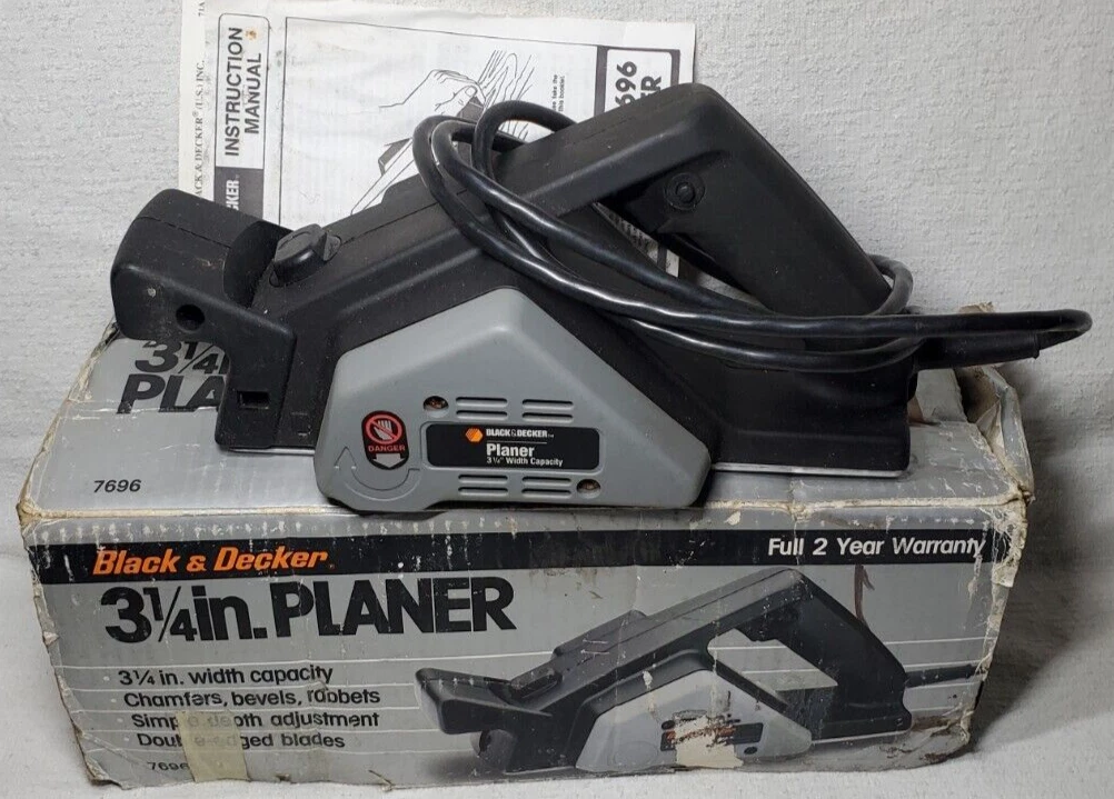 Image of Black & Decker 7696 planer