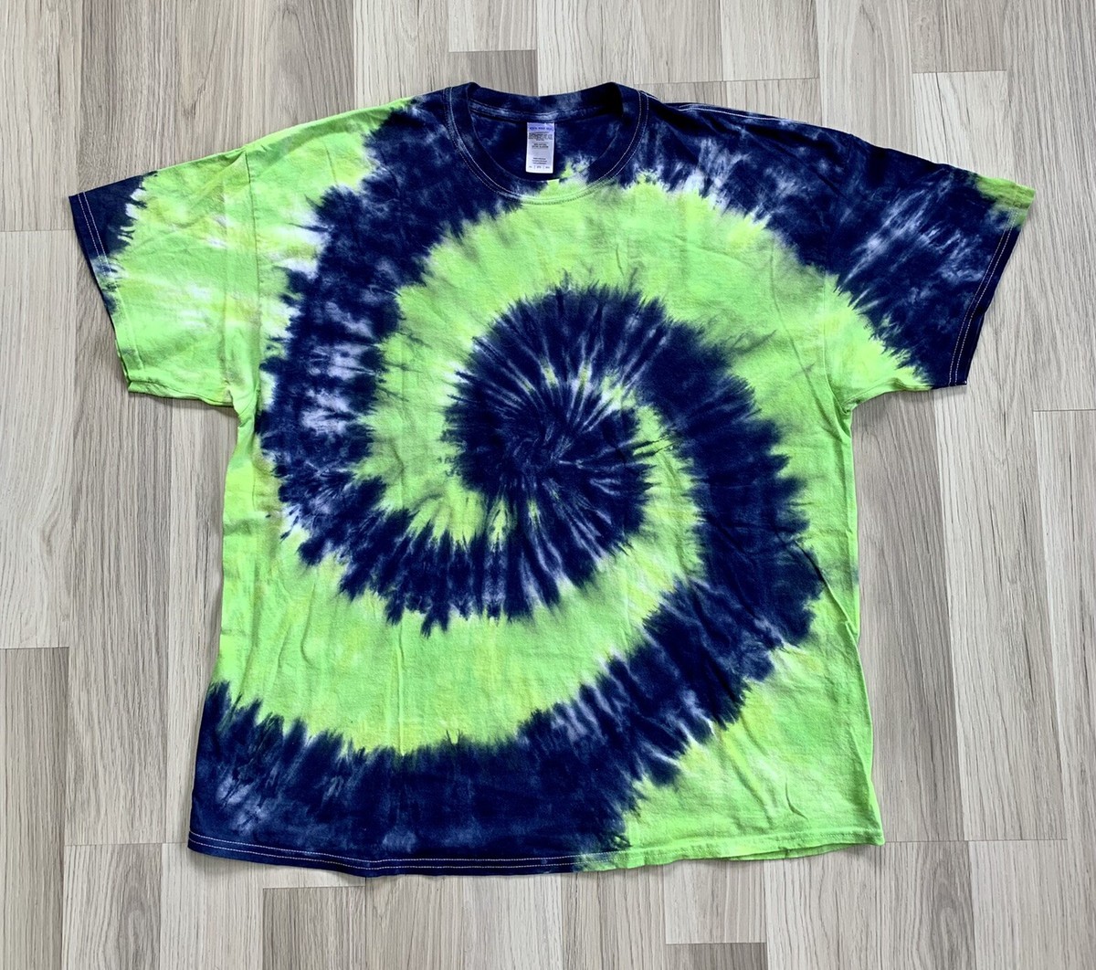BUMP OF CHICKEN Logo TEE/TIE-DYE サイズ XL Tie dye Spiral Design Blue & Yellow T-shirt. Size 2XL. Good