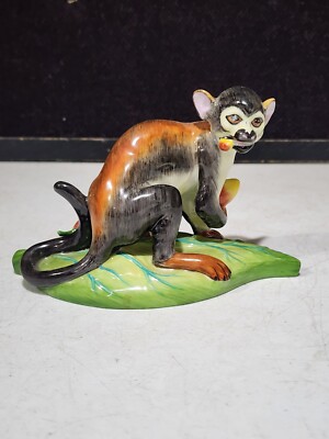 Lynn Chase Hallohaza Hungary Monkey Figurine  Lemur On Leaf Jungle Porcelain