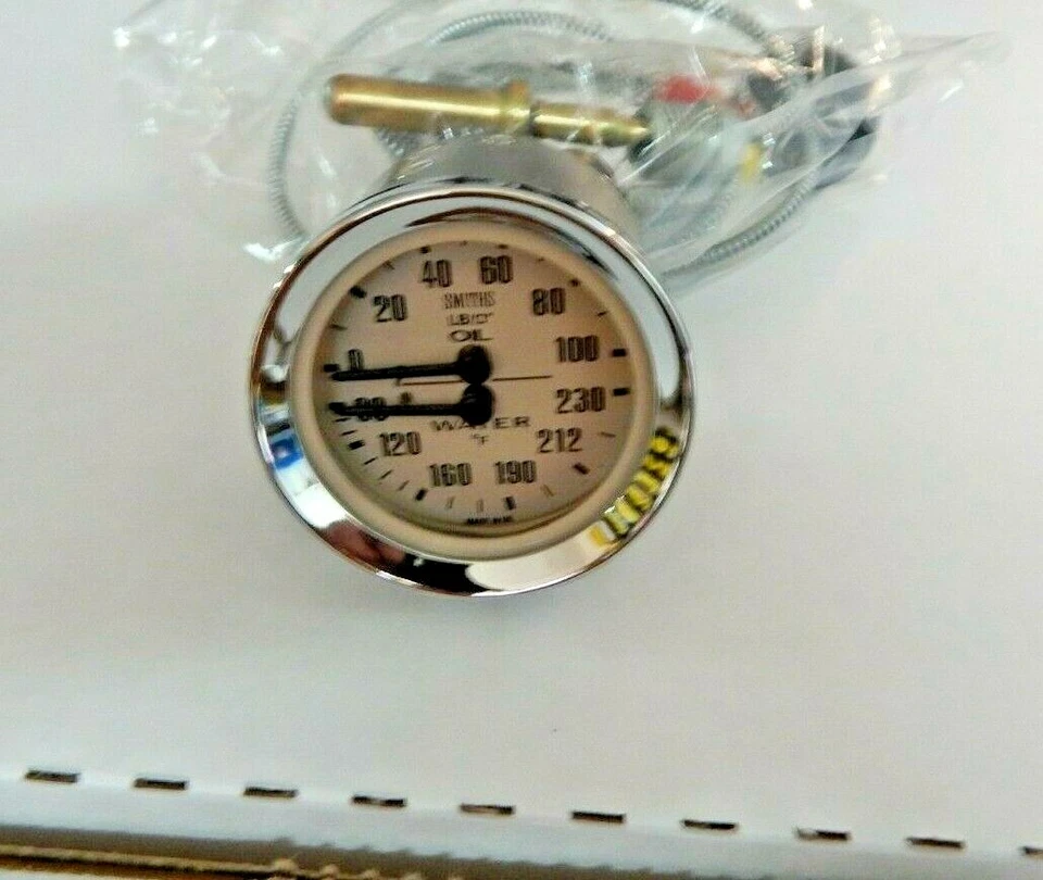 New Smiths Dual Water Oil Gauge Austin Healey 100-6 3000 Magnolia - Image 2 of 4