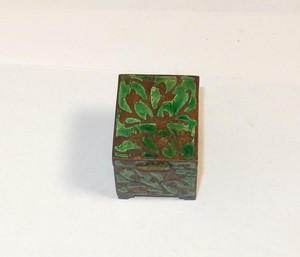 RARE OLD CHINESE CLOISONNE REPOUSSE GREEN ENAMEL STAMP JAR BOX