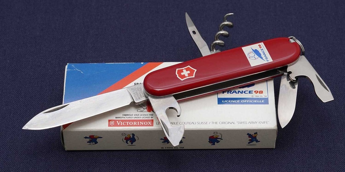 ヴィクトリノックス　1998フランス　W杯サッカー　新品 ヴィクトリノックス 1998フランス W杯サッカー 新品 - メルカリ