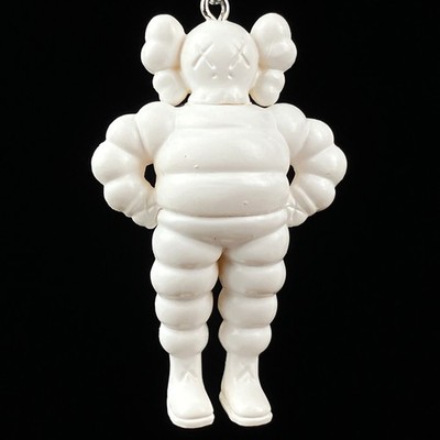 Medicom KAWS Tokyo First Exhibition JPP Chum White Ver. Keychain