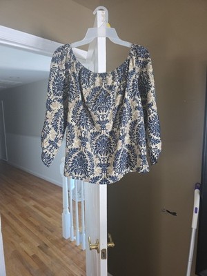 Dress up, dress down polyester three quarter.Sleeve louse