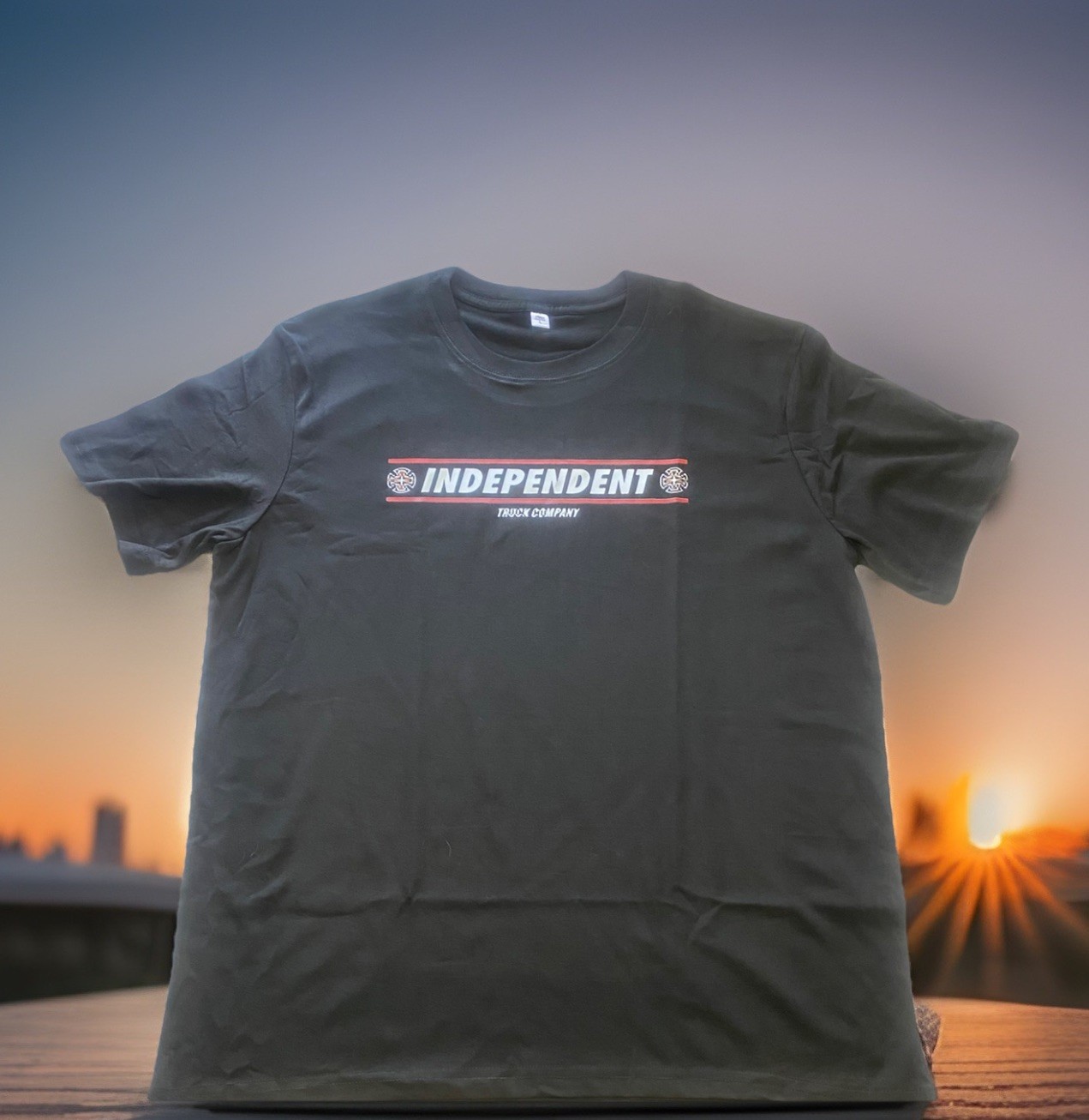 Graphic T-shirt  Trucks Skate Black 100% Cotton 🛹